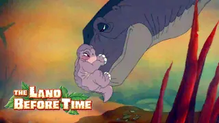 littlefoot and the dinos are born the land before time