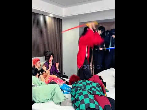 Muzan wasn’t expecting to see Yoriichi 💀🤣 #demonslayer #anime #naruto #cosplay #foryou #kny
