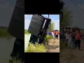 Download Lagu emotional song Accident of Mahindra Thar 4x4 Jeep Jumped into the Lake Rescued by Escort Hydra#viral