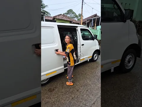 resih mau masuk mobil paket#trendingshorts