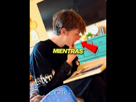 Encontró A La EX De Su Padre Y La Llamó 📞😳