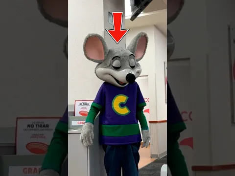 La BOTARGA de Chuck E. Cheese Está VIVA 😨🐭🍕 #shorts