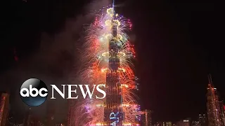 Download New Year’s celebrations from around the world MP3