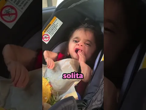 Su Primer TACO Y Se Lo Comió Como Una Hamburguesa 😭