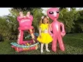 Download Lagu Diana and Roma Playing with new Friends and  pretend play with toys
