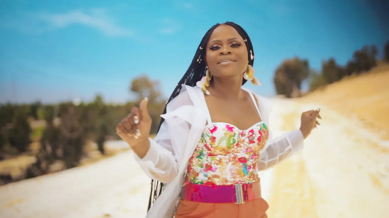 Sekumnandi Music Video - Mpumi Mzobe feat. DJ SK Sekumnandi Music Video - Mpumi Mzobe feat. DJ SK