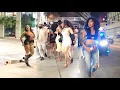 CAPTURING THE MOMENT DOWNTOWN DETROIT NIGHTLIFE ACTIVE