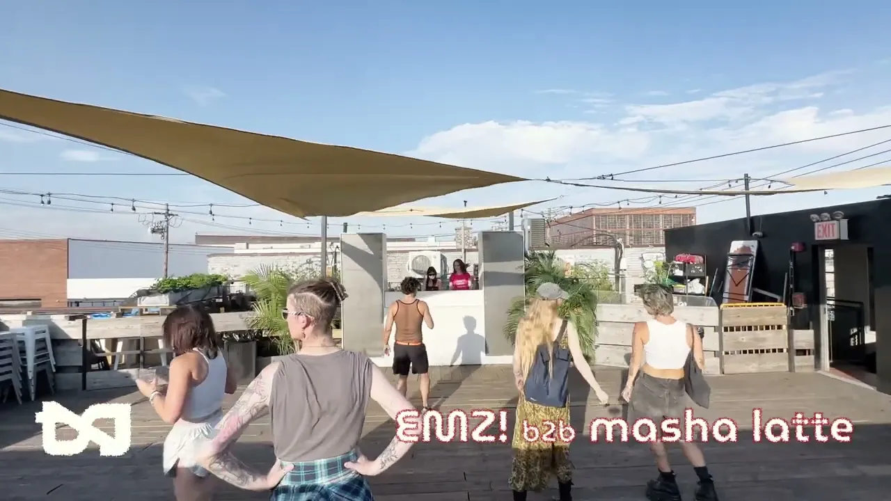 EMZ! b2b masha latte — open air