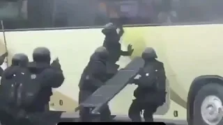 مداهمات القوات الخاصة المريكية مع اغنية حماسية 