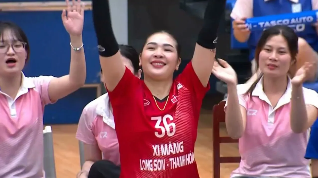 ออมสิน 28แต้ม ทุบทีมโค้ชเวียดนามจุกๆ วอลเลย์บอลลีกเวียดนาม