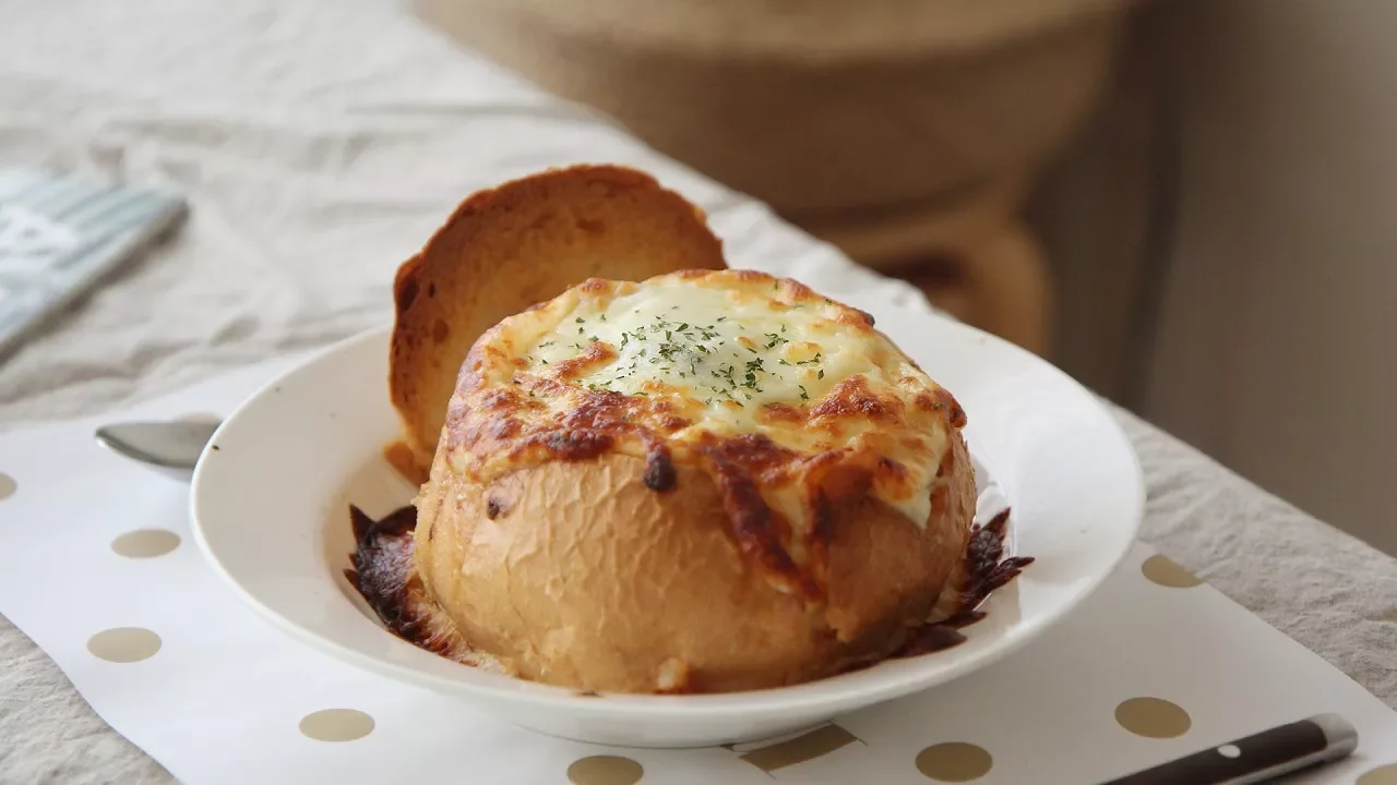 ! !  : Shrimp Cream Pasta in Bread Bowl   Honeykki 