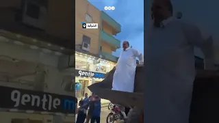 مرشح لمجلس النواب يستخدم لودر خلال جولته الانتخابية في الشرقية 