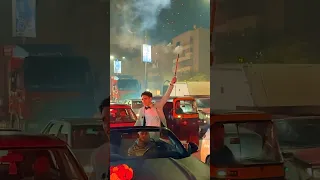 التوينز وقف الشارع وفاجئ الناس ب 