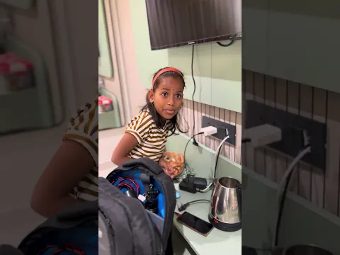 म्हैसूर हॉटेल मधी चोरी 😜😜कॉमेडी व्हिडिओ 🤩#comedy #shorts