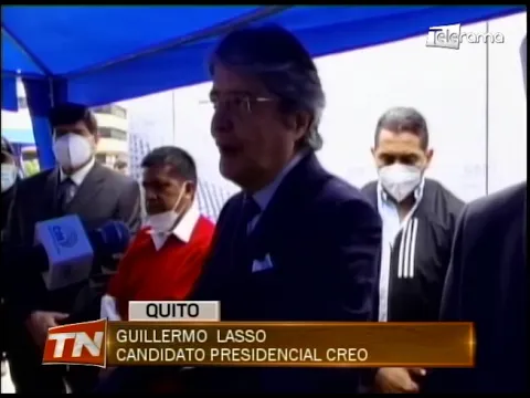 Guillermo Lasso inscribió su candidatura presidencial en el CNE