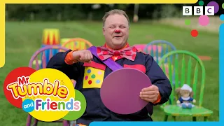 Taking the bus Mr Tumble and Friends