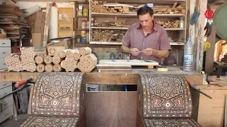 حرفي سوري ينقل  الموزاييك الدمشقي إلى الأردن دندنها