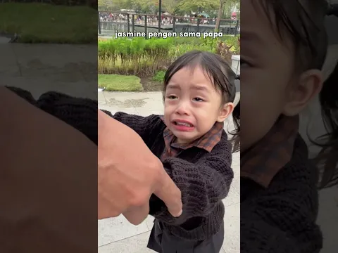 Punya anak perempuan pengen terus deket sama papah nya