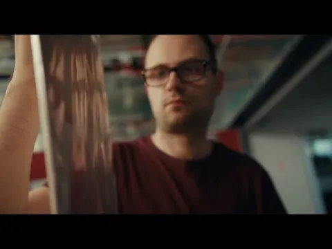 Trailer 2
