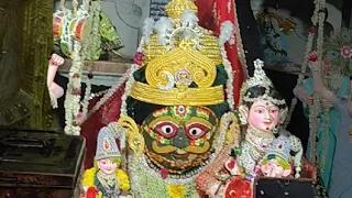 सावन में शिव मंदिर में लगि भिड 😱😳