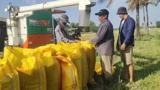 Rice Harvesting Machine