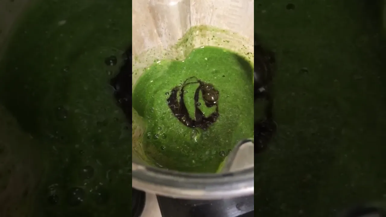 My Favorite Plant Based Green Smoothie
