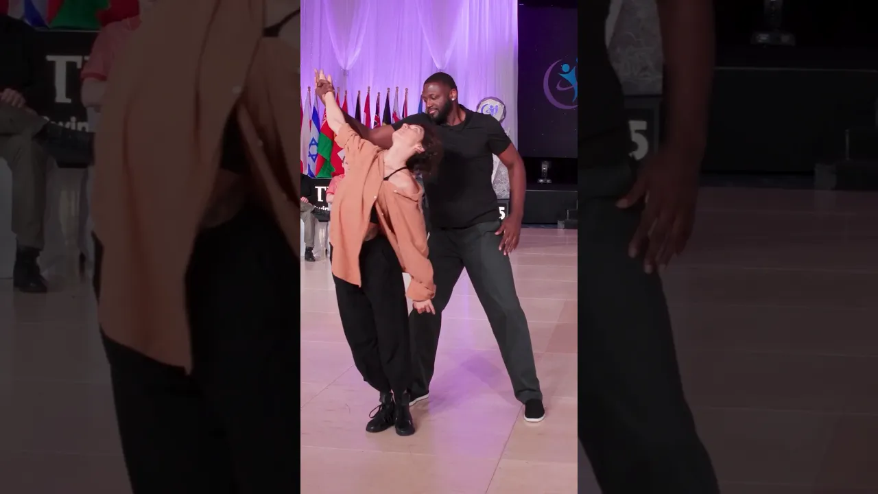 She added her own twist 😃😍 #improv #westcoastswing