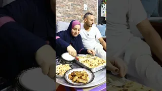 لما زميلك الستات يعزموك على الفطار فى الشغل ومراتك تعرف