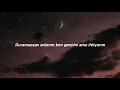 Kahraman Deniz - Böyle Sever (Lyrics) (Sözleri)