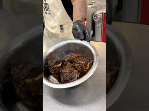 THE OXTAILS ARE MY MAIN INGREDIENTπππOFF THE BONEπ₯π₯π₯