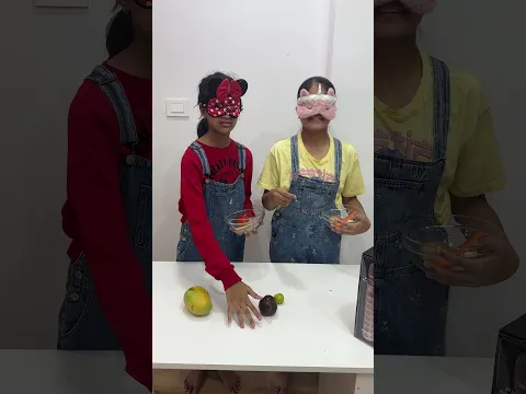 🍎 Blindfold Fruit vs Vegetable Challenge 😱🍅 | Katy Cutie 🆚 Ashu | Who Will Collect the Most? 🤩