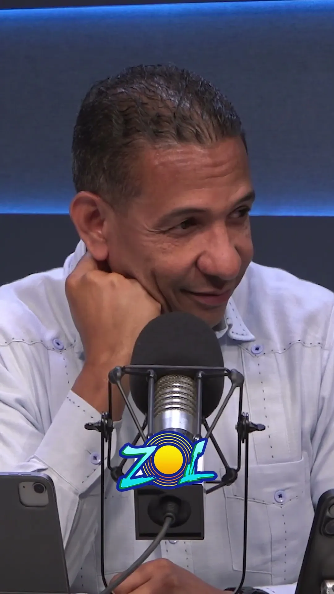 "POR CADA UNO QUE SE VA, CIENTOS QUE VIENEN"
