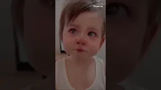 حالات واتس اب طفل يبكي حزينه  حالات واتس اب طفل يبكي حزينه