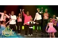 Download Lagu 'Uptown Funk' met de funky familie Baumgard | We Are Family 2015 | SBS6