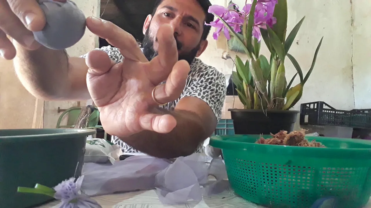 TROUXINHA DE ADUBO HIMITSU PARA ORQUÍDEAS