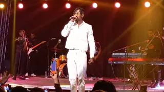 ladipoe at johnnys room live iii abuja performing driving in the rain running and feeling