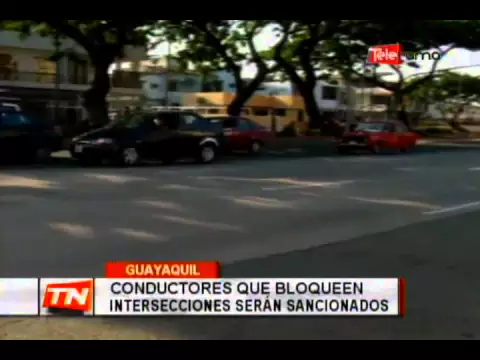 Conductores que bloqueen intersecciones serán sancionados