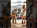Download Lagu Viral monyet main gitar di depan gedung putih Amerika Serikat #shorts #monyet #monkey
