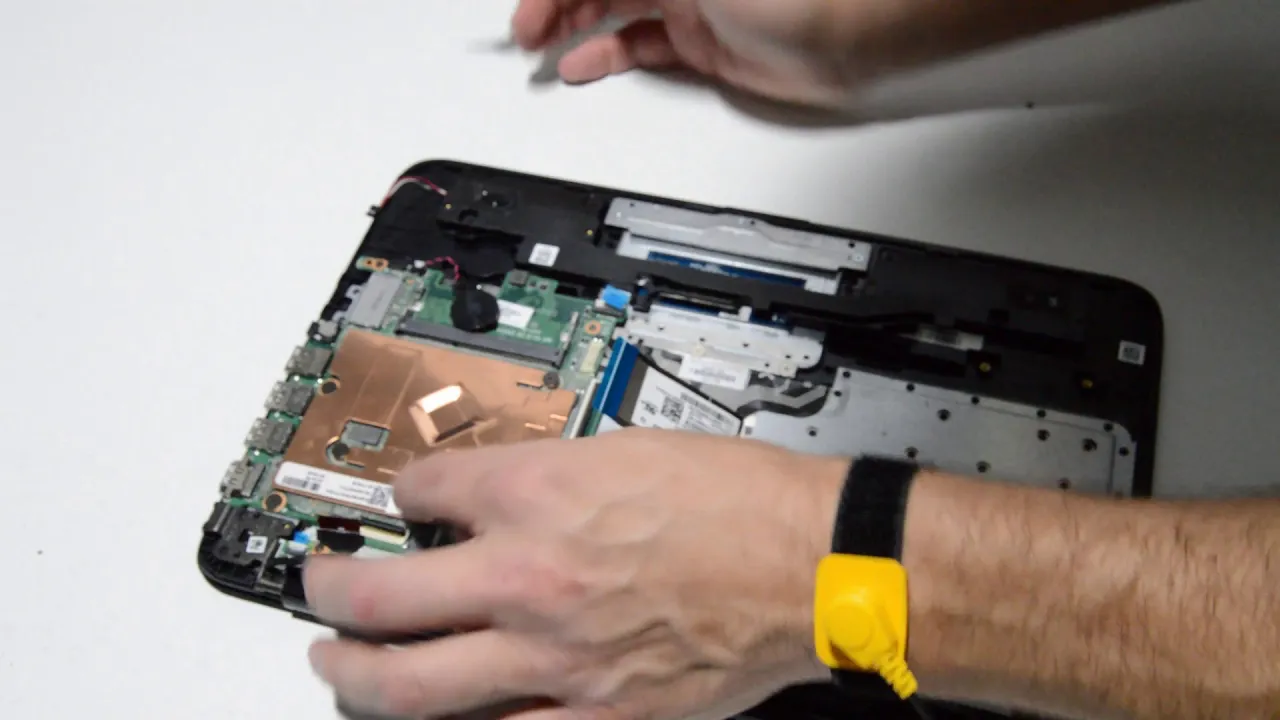 How To UPGRADE HP STREAM Hard Drive 11 13 14 11-d 11-p 11-r 13-C 14-Z X360 Pro G3 G2 Touch SSD RAM. 