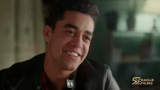 كانت بتسمعوا وهو مش داري كلامه عن الحب حرك مشاعرها اتجاهه 