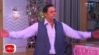 معكم منى الشاذلى   مدحت صالح يبدع في غناء الدنيا لو هتيجي في معكم مني الشاذلي دندنها