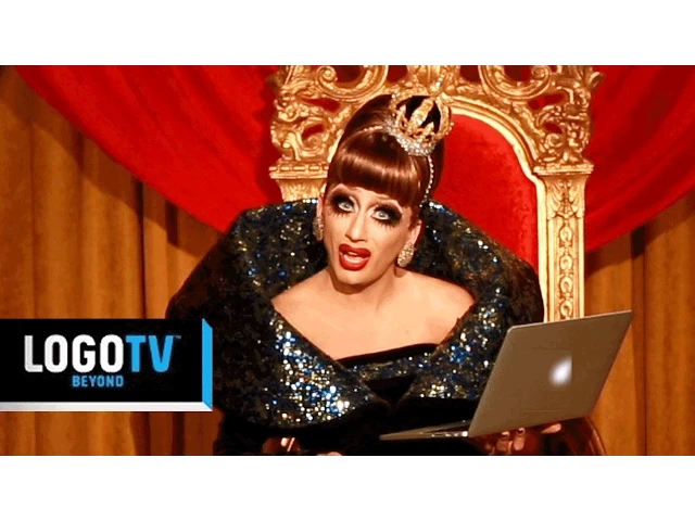 RuPaul's Drag Race Season 7 | Bianca Del Rio Reading Season 7 Queens