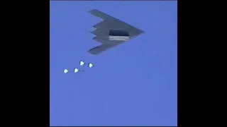 بمباران   بمب افکن     دندنها