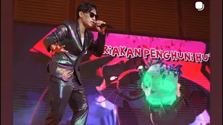 Konsert Luar Biasa 20 Tahun Les Copaque Hari pertama abangupinipim (Hasifupin)