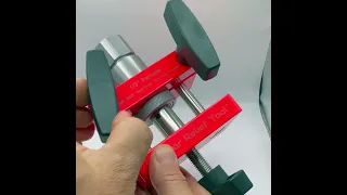 How to Use Close Up - Female ISO 16028 Flat Face Skid Steer Coupler Pressure Relief Tool