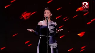 بصوت ساحر مي فاروق تغني  فكروني  لأم كلثوم في احتفالية      مصر  بذكرى انتصارات أكتوبر دندنها