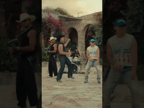 ¡corre a escuchar "HOTEL" de @Yng_lvcas y Bohemio! 🏩 disponible en tu plataforma favorita