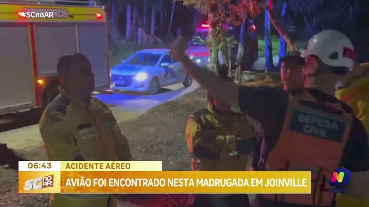 Avião que desapareceu em SC é encontrado em região de mata