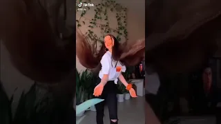 وتهز بشعره لحرير 