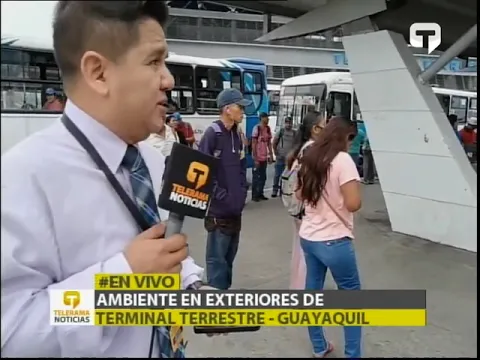 Ambiente en exteriores de terminal terrestre - Guayaquil